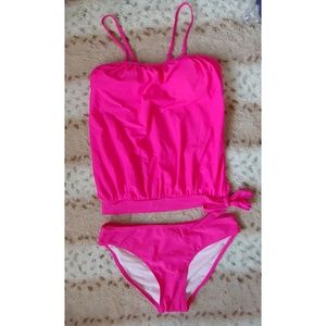 Swim - NWOT Ribbed Bright Pink Knotted Tankini Swimsuit S Swim - NWOT Ribbed Bright Pink Knotted Tankini Swimsuit S